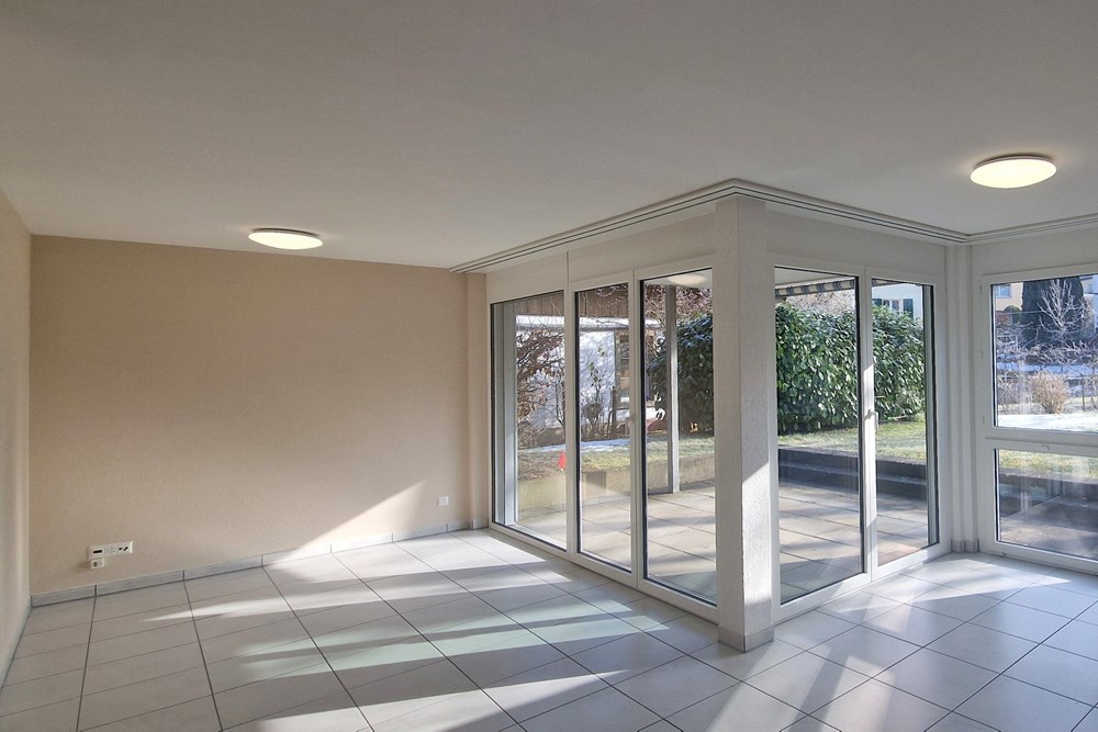 Andere - Kauf - Uster, Zürich - F_Wohnzimmer links_3.5 Zi EG-ETW_Seestr. 23_Uster 8610.jpg - 119841002-95
