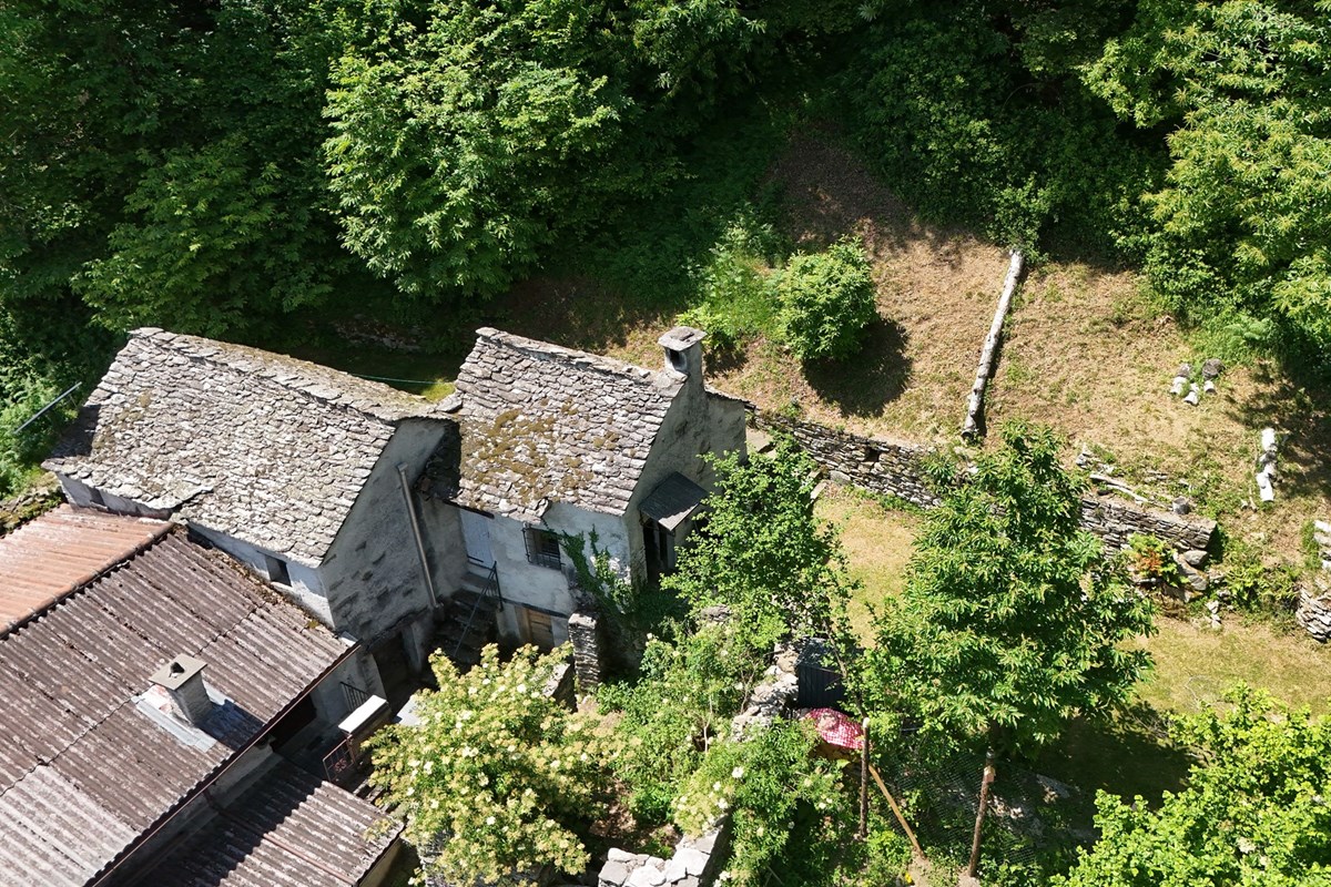 Einfamilienhaus - Kauf - Gorduno, Tessin - Drone Gorduno-20.JPG - 119291028-12