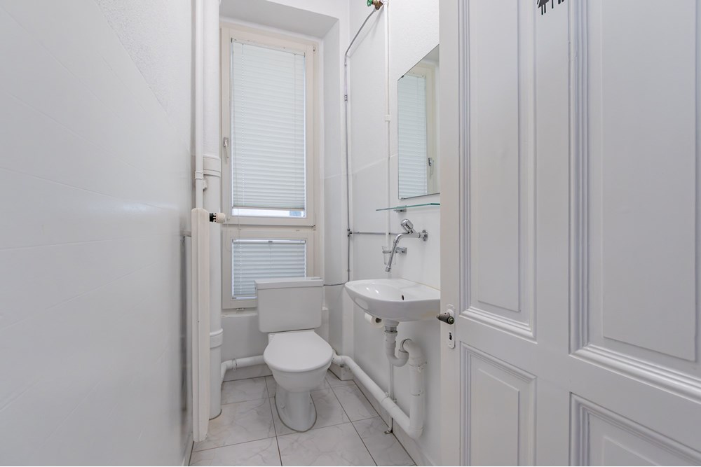 Wohnung - Kauf - Brig, Wallis - WC2_1.jpg - 110400001-525