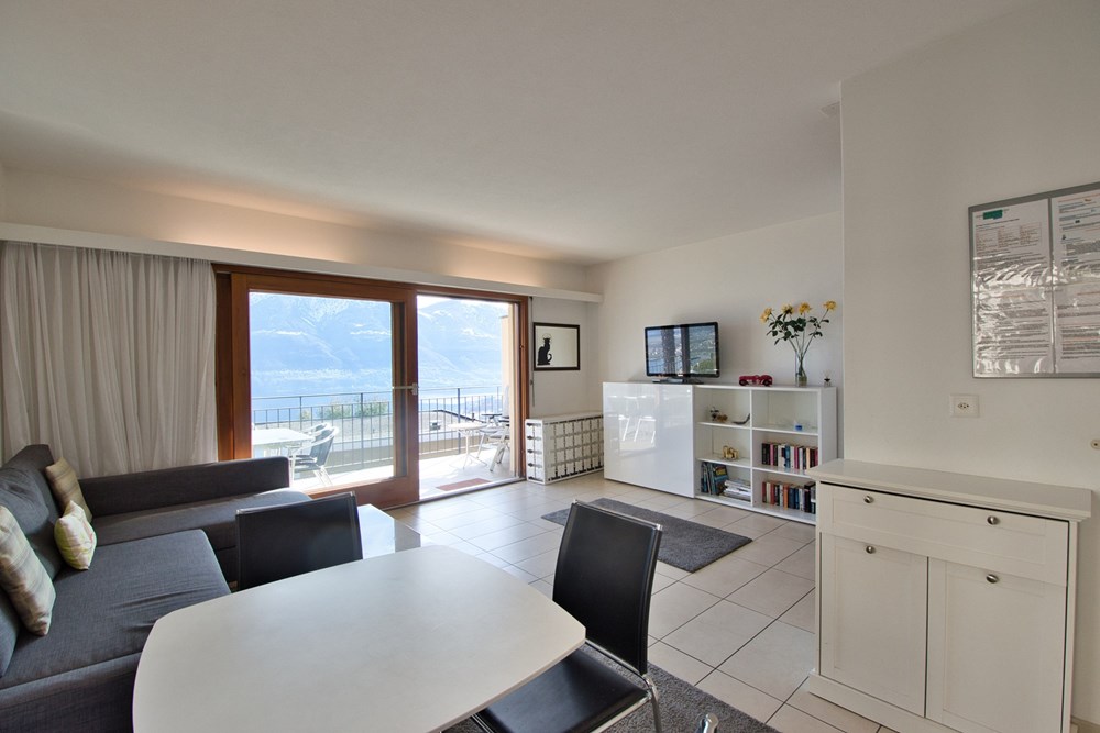 Ferienwohnung - Kauf - Orselina, Tessin - Essecke.jpg - 111181001-23