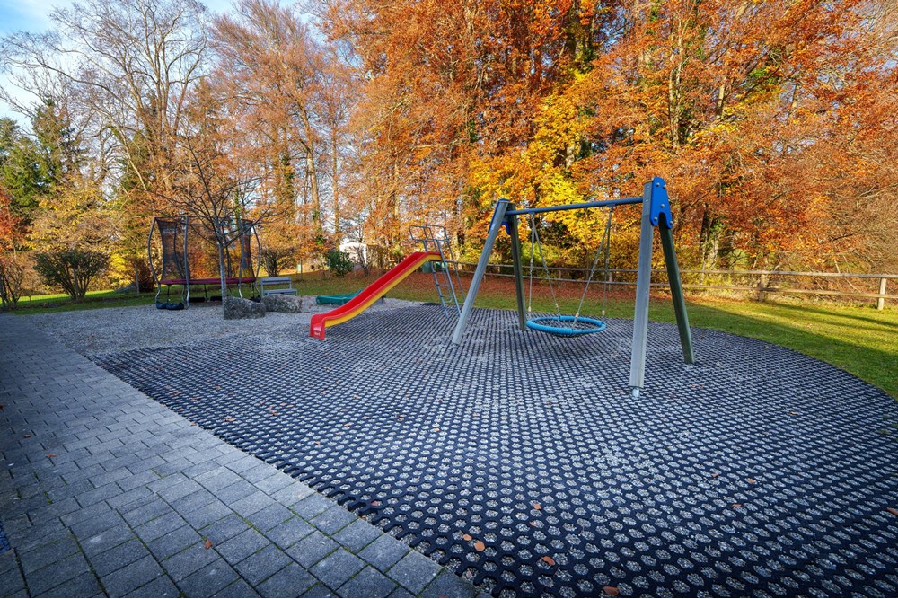 Gartenwohnung - Kauf - Hittnau, Zürich - Aussen6.jpg - 110460007-1304