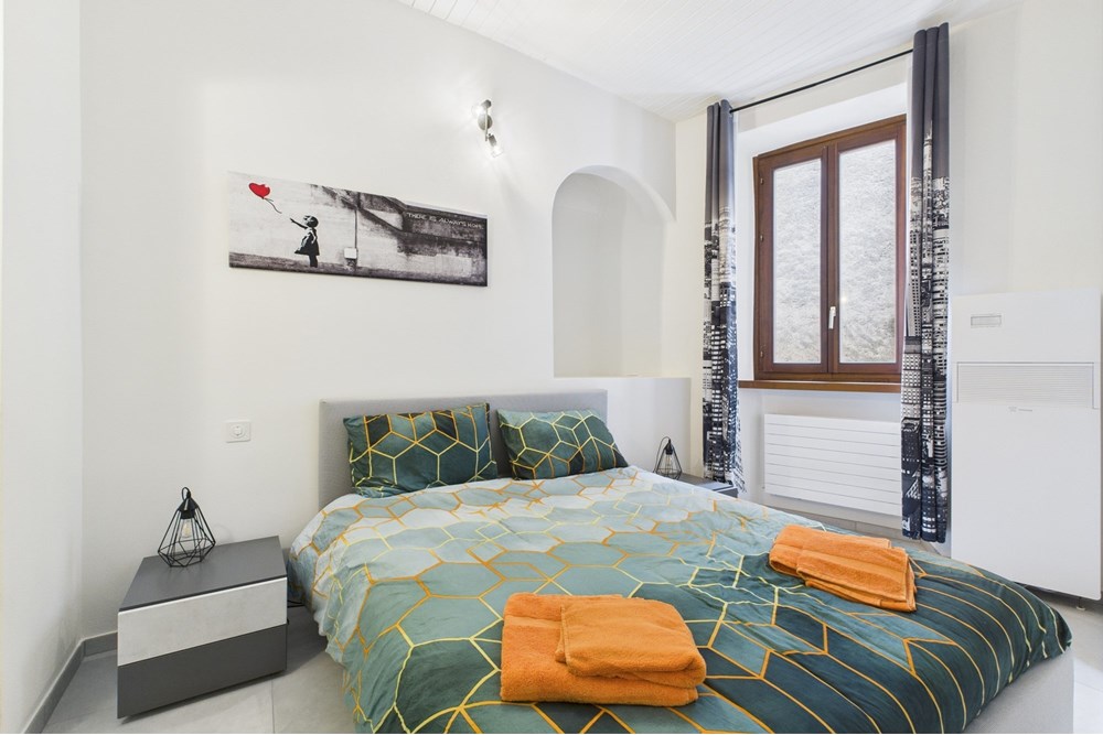 Mehrfamilienhaus - Kauf - Morcote, Tessin - CAM02262G0-PR0519-STILL041.jpg - 119921001-346