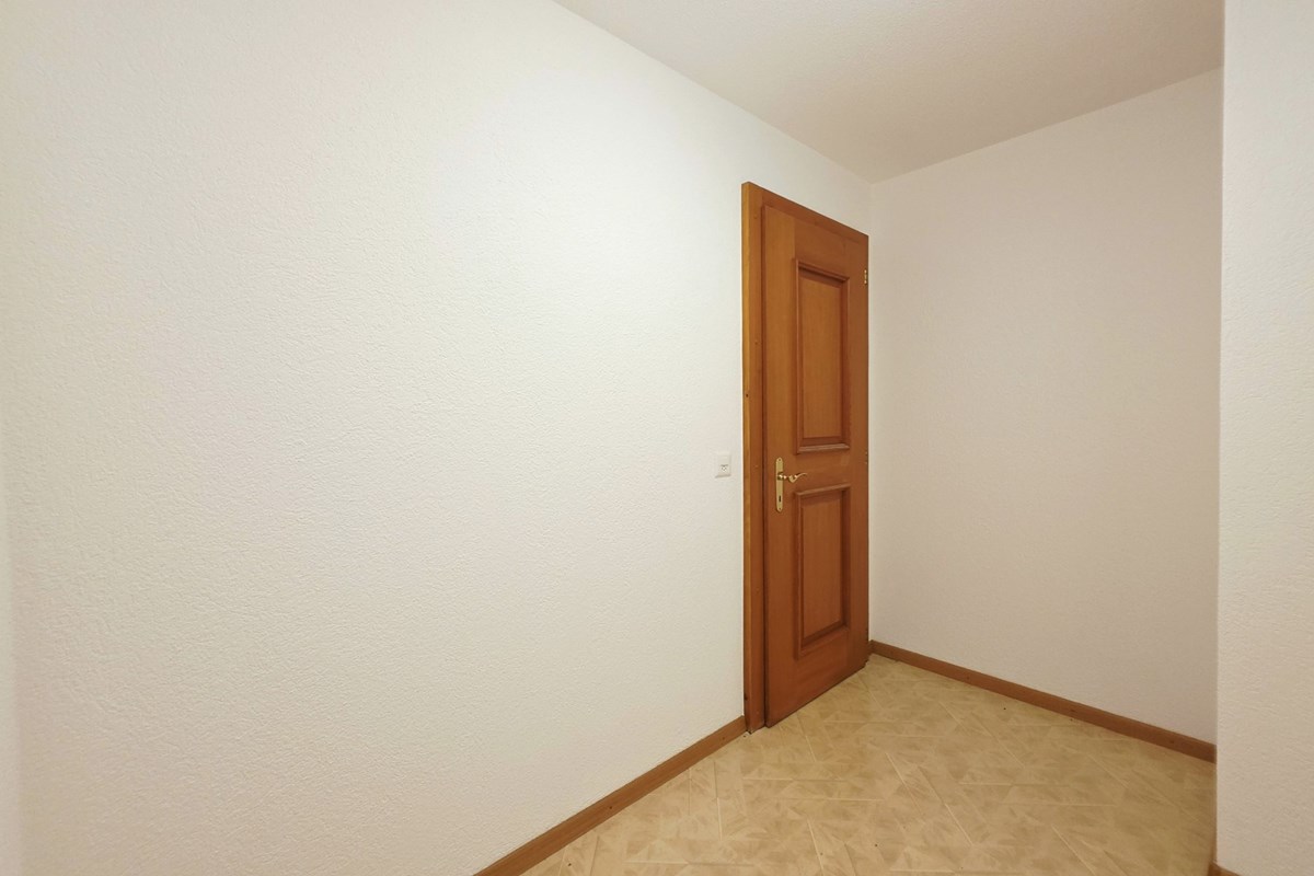Wohnung - Kauf - Guttet-Feschel, Wallis - 2.5 Zimmerwohnung in Guttet_Zimmer 1a.jpg - Andere - 119101007-744