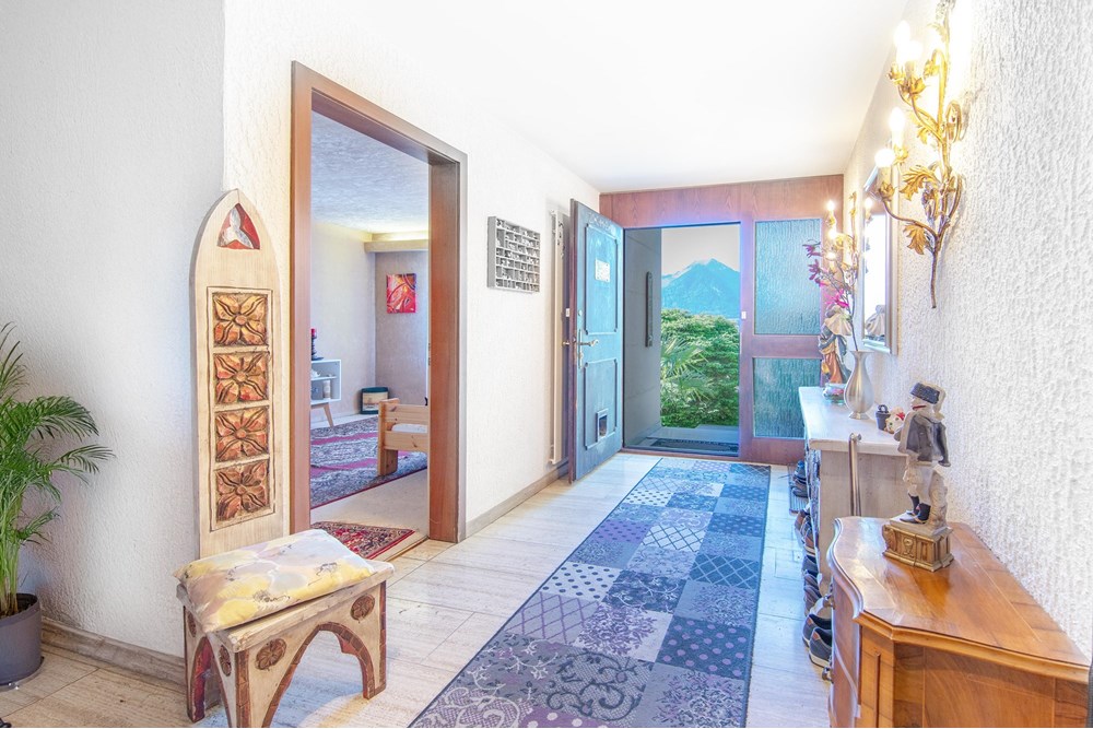 Villa - Kauf - Vitznau, Luzern - 253A6489.jpg - Eingangshalle - 119871001-102