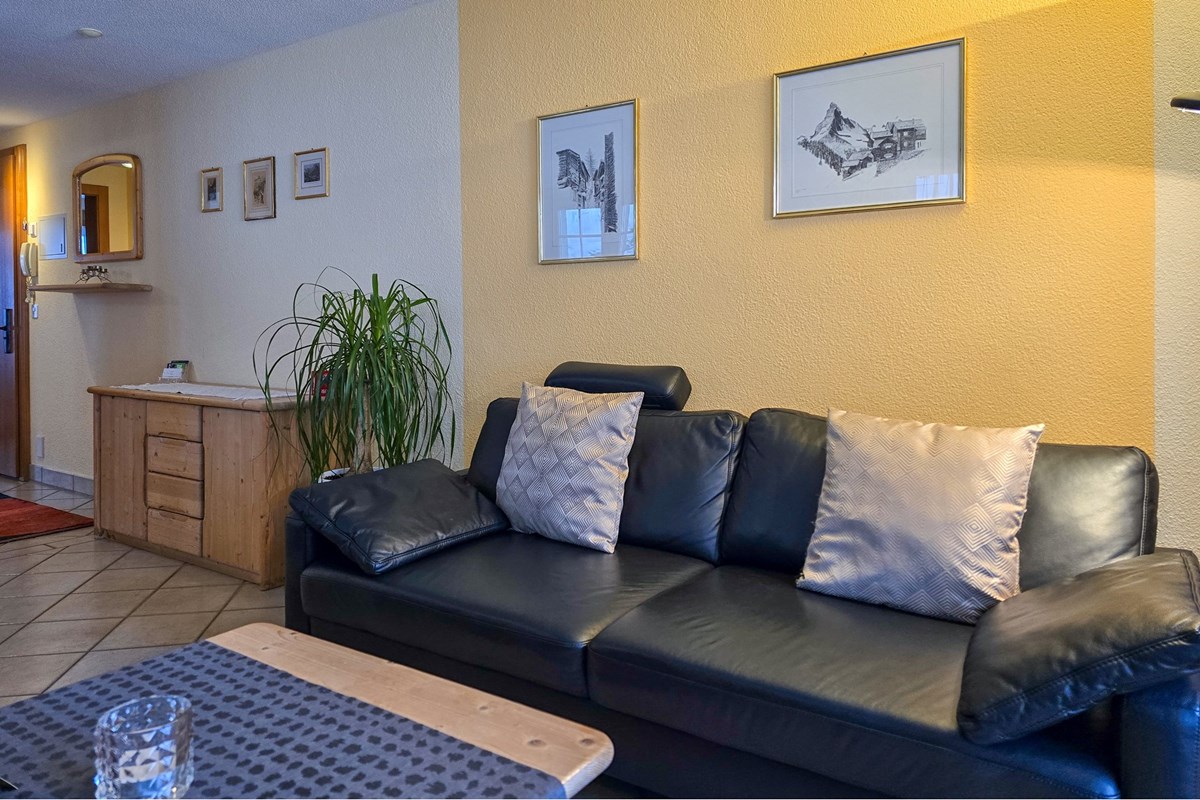 Wohnung - Vermietung - Zermatt, Wallis - 20241214_154800.jpg - 117400002-370