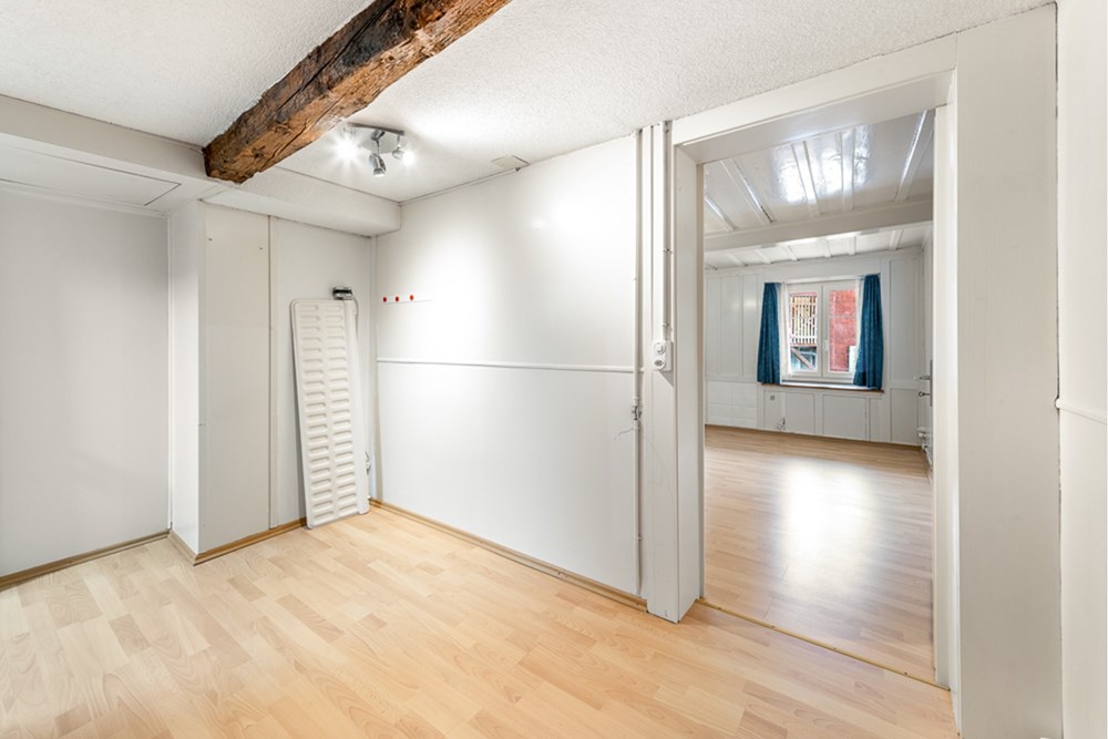 Einfamilienhaus - Kauf - Schwanden GL, Glarus - 500kb_20260113_10071010_016.jpg - 118641001-910