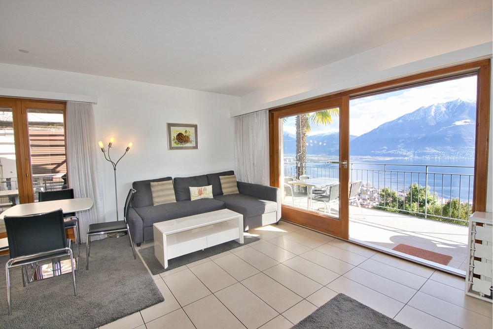 Ferienwohnung - Kauf - Orselina, Tessin - Sofaecke.jpg - 111181001-23