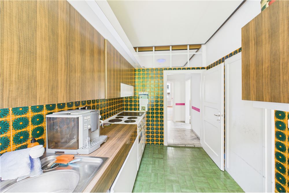 Comercial - Edificio - Quinto, Tessin - CH - 23 - 119001001-2893