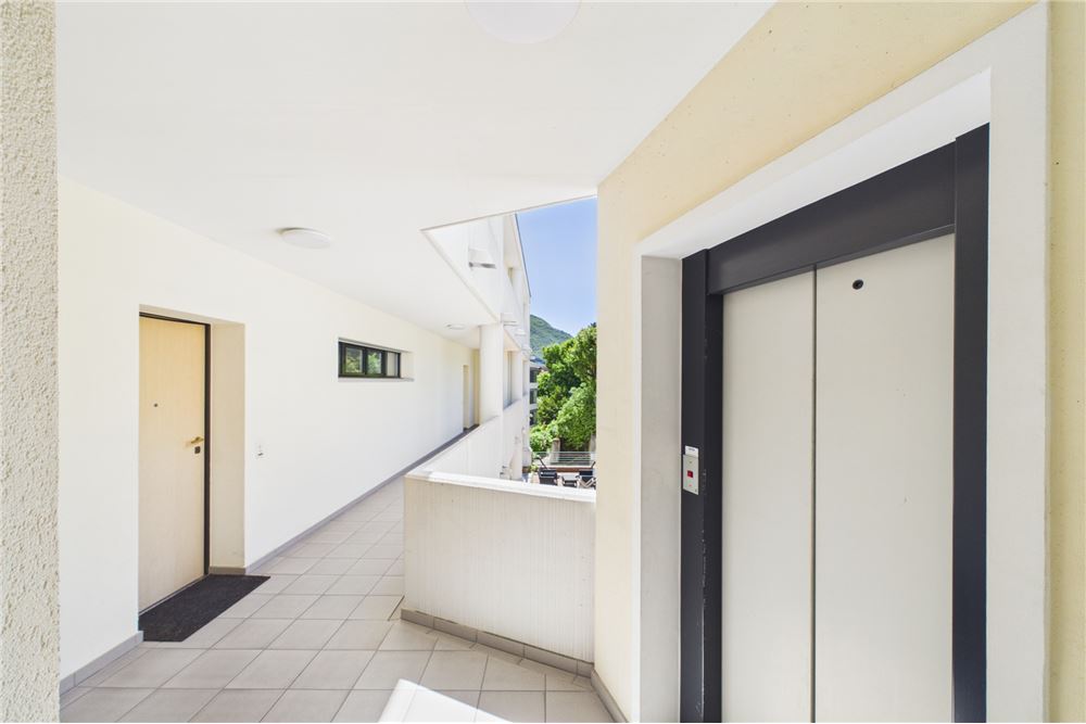 Wohnung - Kauf - Lugano, Tessin - Ingresso dal dal lift / Eingang vom Lift - 119001086-52