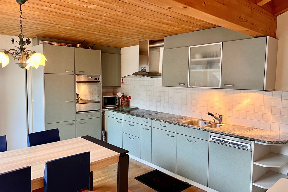Wohnung - Kauf - Interlaken, Bern - Küche.jpg - 117671005-578