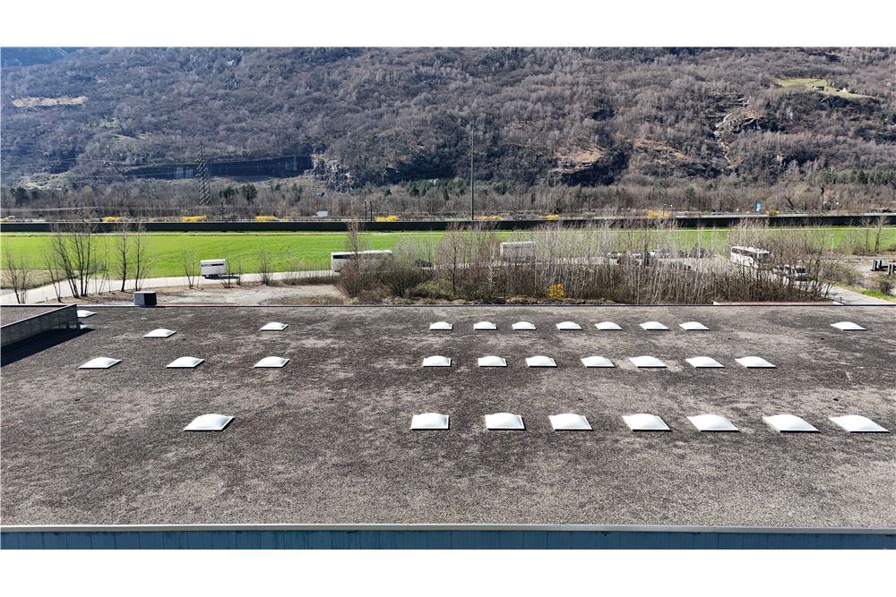 บ้านที่กั้นเป็นสองส่วน - อุตสาหกรรม - Biasca, Tessin - CH - 47 - 119001001-2933