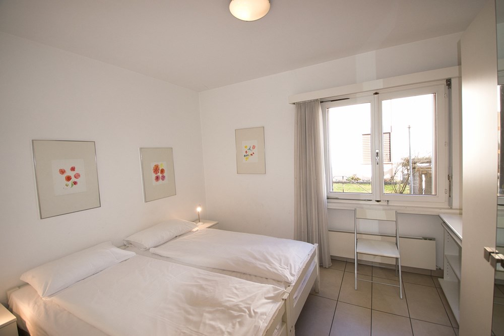 Ferienwohnung - Kauf - Orselina, Tessin - Schlafzimmer.jpg - 111181001-23