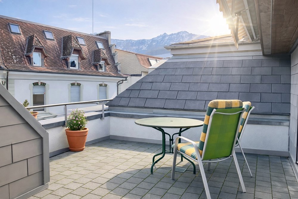 Wohnung - Kauf - Interlaken, Bern - Bearbeitet Terrasse 2.jpg - 117671005-578