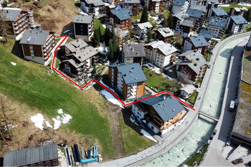 Residenziale - Appartamento - Zermatt, Wallis - CH - dji_fly_20250425_155052_552_1745589181401_photo.jpg - 117400002-352