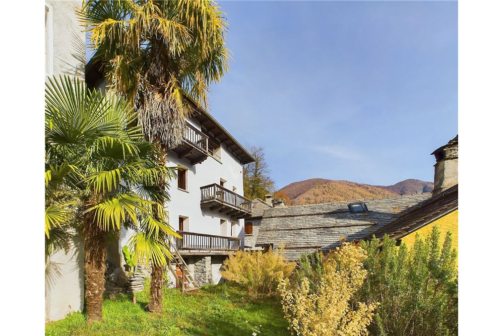 Residential - Holiday Apartment - Loco, Tessin - CH - Casa Ticinese con vista panoramica/ Tessinerhaus mit Panoramablick - 119001086-39