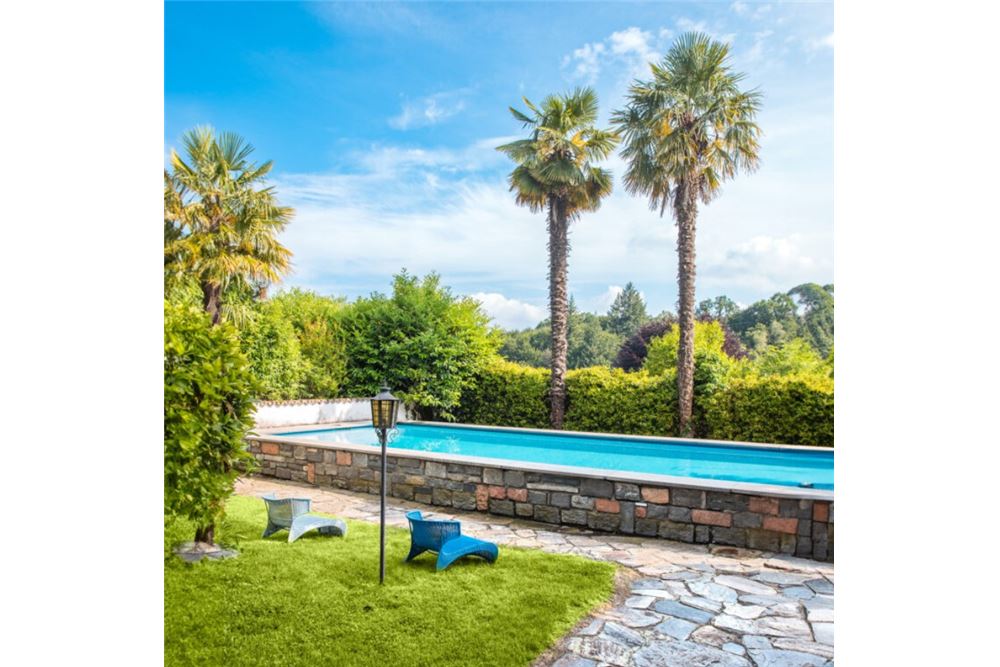 Commercio - Albergo - Astano, Tessin - CH - 84 - 119001001-2945