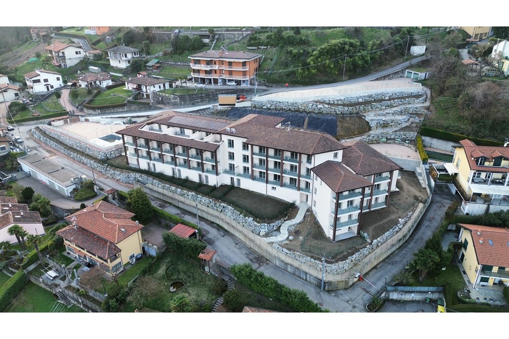 Ferienwohnung - Kauf - Ponte Tresa, Tessin - dji_fly_20260213_191528_947_1773051084044_photo_optimized.JPG - 119001099-93
