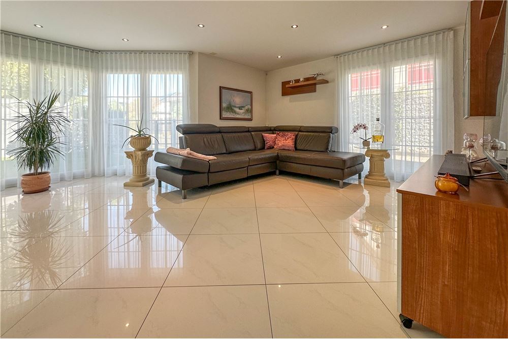 Einfamilienhaus - Kauf - Möhlin, Aargau - 2 - 110021044-384