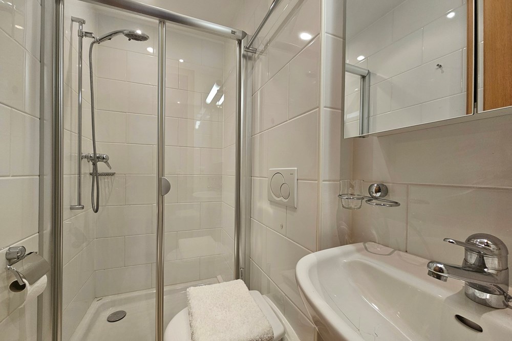 Ferienwohnung - Kauf - Saas-Fee, Wallis - 1000113275_edited.jpeg - 116400006-184