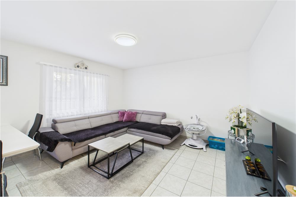 Residential - Multi-Family - Biasca, Tessin - CH - 111 - 119001091-66