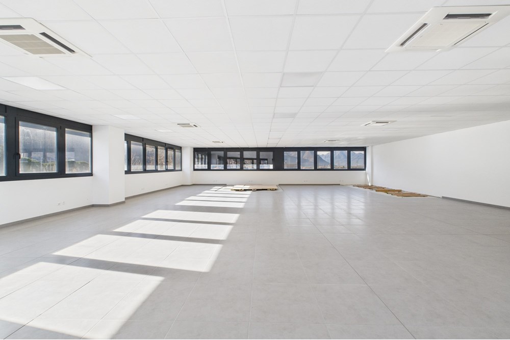 Geschäftshaus - Kauf - Giubiasco, Tessin - CAM02262G0-PR0625-STILL013.jpg - 119001099-51