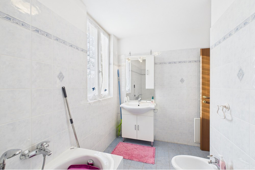 Wohnung - Kauf - Genestrerio, Tessin - CAM02262G0-PR0615-STILL015.jpg - 119001099-60