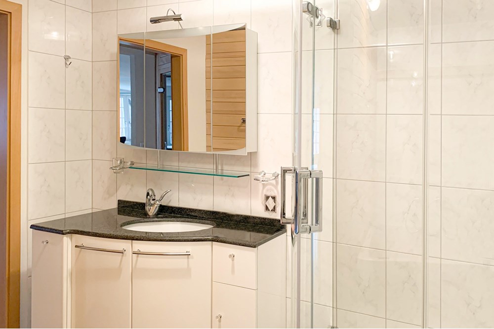 Wohnung - Kauf - Liestal, Basel-Landschaft - Bad_8040.JPG - 110031007-343