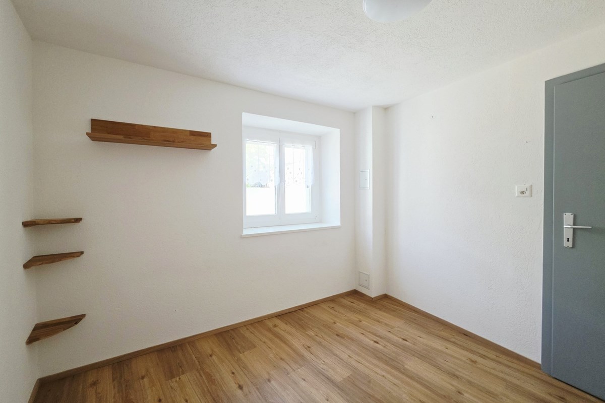 Wohnung - Kauf - Leuk, Wallis - 3.5 Zi-Wohnung in Leuk-Stadt_Zimmer 2 a.jpg - Schlafzimmer - 119101007-741