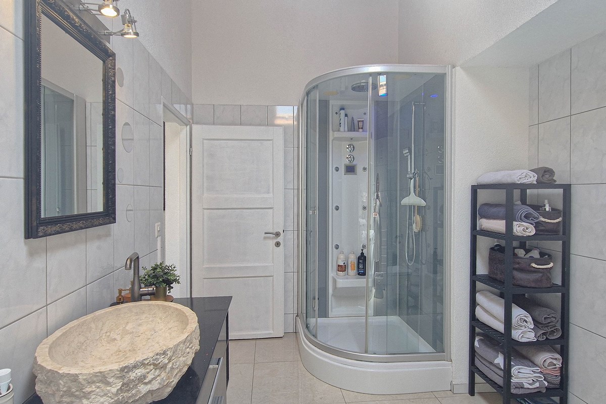 Wohnung - Kauf - Wölflinswil, Aargau - wölflinswil-oberdorf 62-remaxfrick-zu kaufen (19 von 26).jpg - 110091005-1551