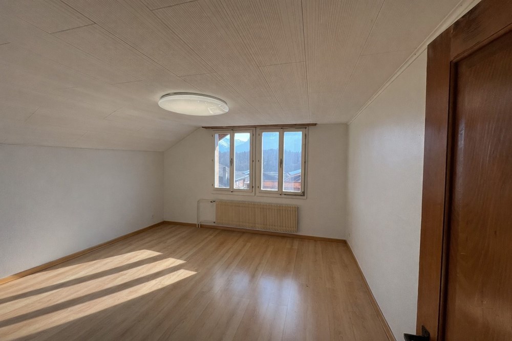 Einfamilienhaus - Kauf - Hofstetten bei Brienz, Bern - Schlafzimmer KI DG.jpeg - 111211001-117