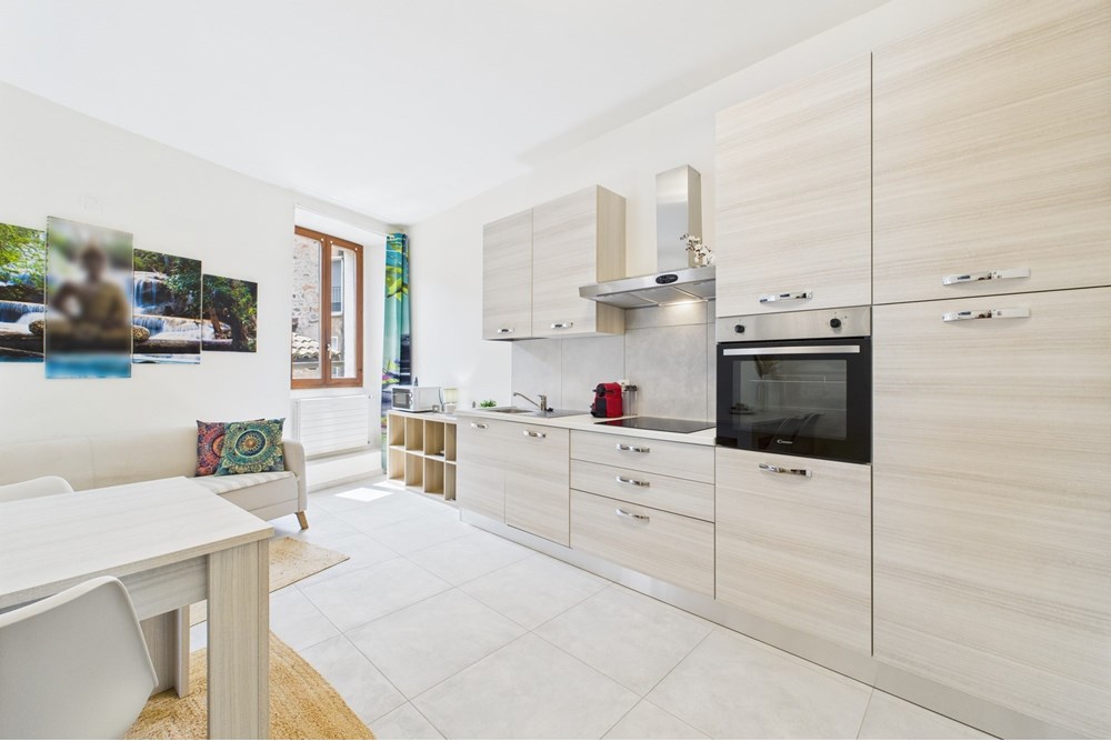 Mehrfamilienhaus - Kauf - Morcote, Tessin - CAM02262G0-PR0519-STILL002.jpg - 119921001-346