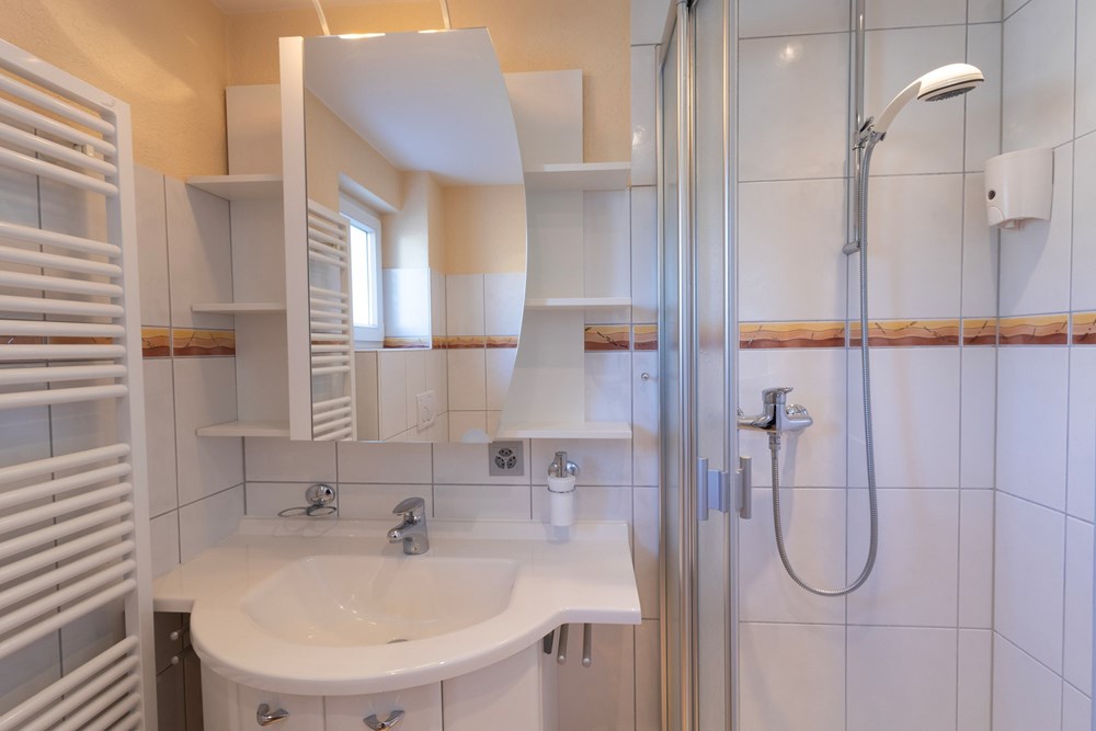 Einfamilienhaus - Kauf - Zetzwil, Aargau - OG Bad 1.jpg - 111301001-4