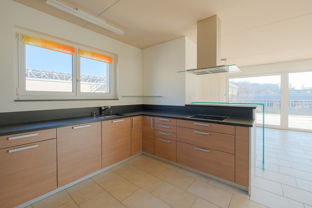 Attikawohnung - Kauf - Windisch, Aargau - Attika zu verkaufen Windisch Spitzmatt remax brugg (8).jpg - 115360003-547