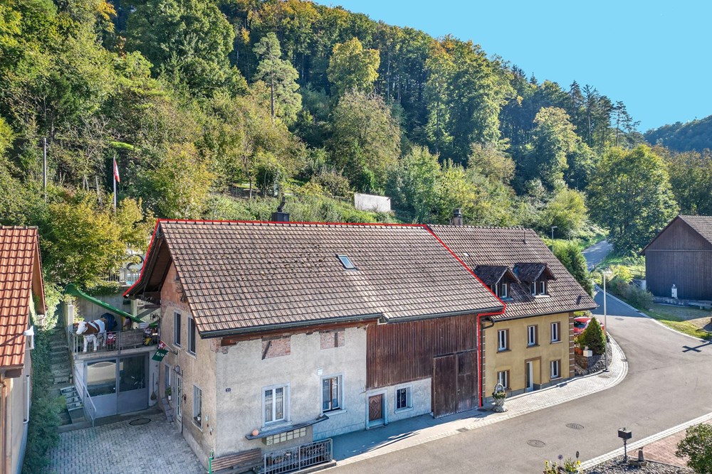 Einfamilienhaus - Kauf - Schwaderloch, Aargau - Hauptansicht_Drohne_markiert.jpg - 115360017-85