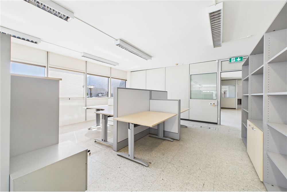 บ้านที่กั้นเป็นสองส่วน - อุตสาหกรรม - Biasca, Tessin - CH - 13 - 119001001-2933