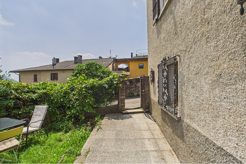 Einfamilienhaus - Kauf - Novaggio, Tessin - 2. Giardino_1.jpg - 119001097-14