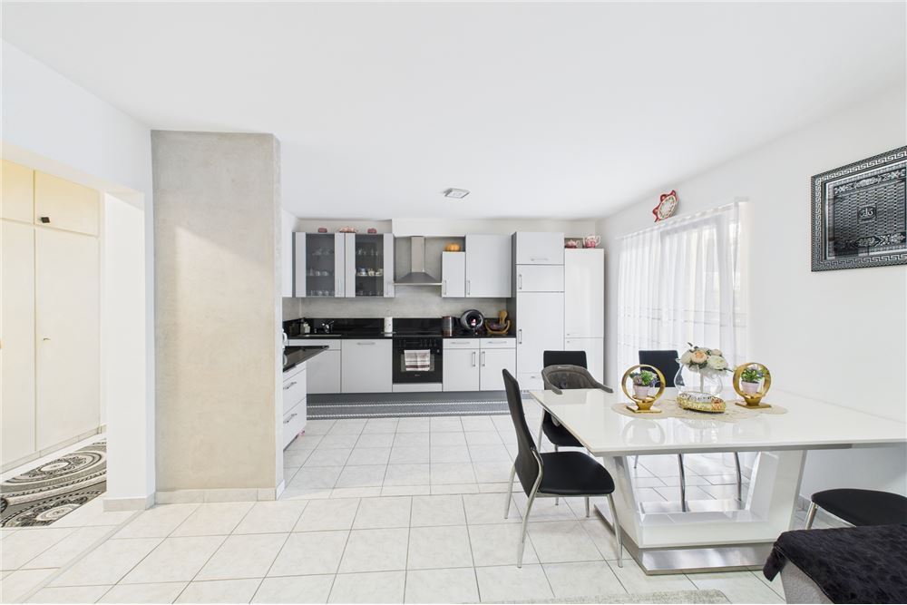 Residential - Multi-Family - Biasca, Tessin - CH - 113 - 119001091-66