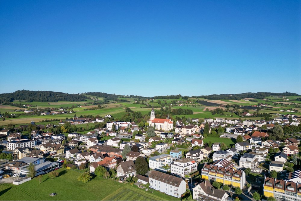 Gemischte Immobilie - Kauf - Grosswangen, Luzern - dji_fly_20250918_175932_32_1758211737481_photo.JPG - 118181057-169
