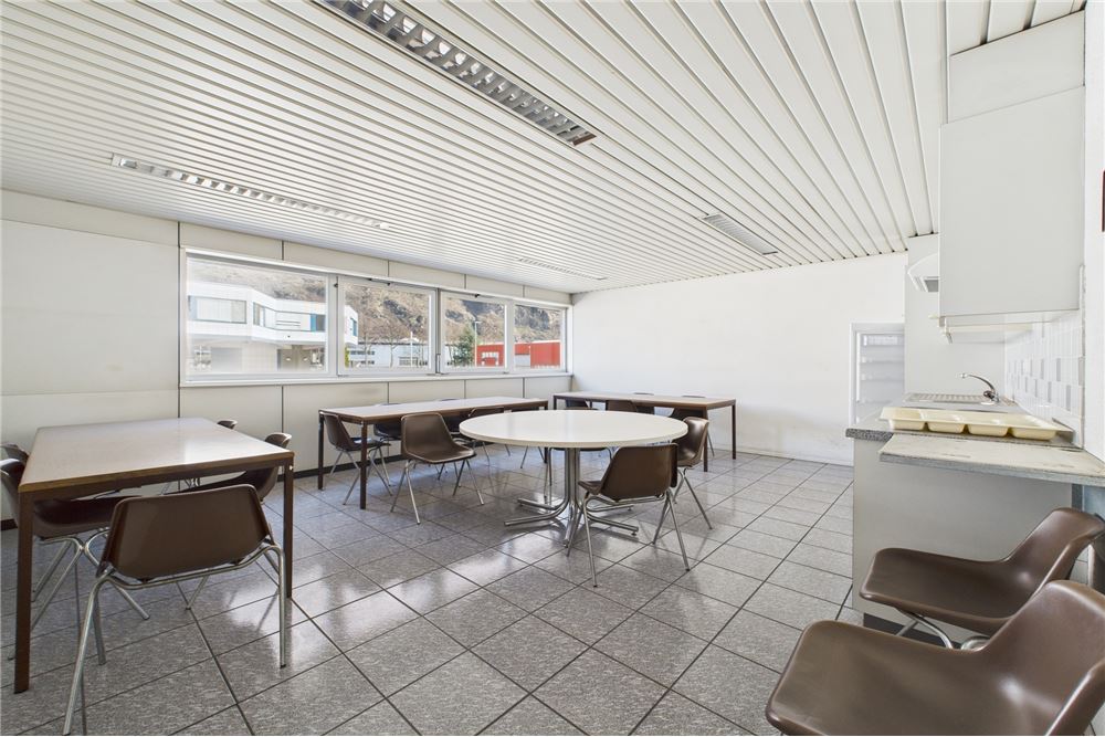 บ้านที่กั้นเป็นสองส่วน - อุตสาหกรรม - Biasca, Tessin - CH - 15 - 119001001-2933