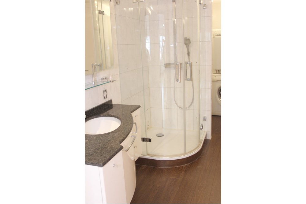 Wohnung - Kauf - Liestal, Basel-Landschaft - Bad_0104-1.JPG - 110031007-343