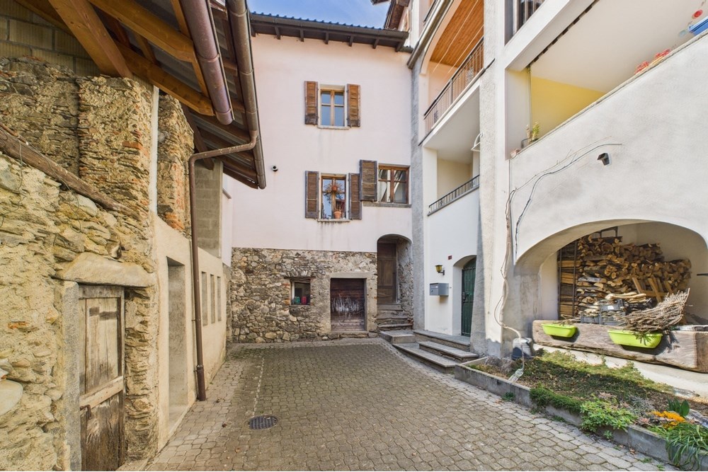 Mehrfamilienhaus - Kauf - Monteggio, Tessin - Vista dalla corte CAM02262G0-PR0448-STILL062.jpg - 119001050-286