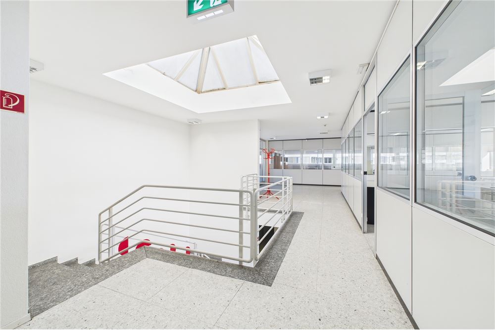 บ้านที่กั้นเป็นสองส่วน - อุตสาหกรรม - Biasca, Tessin - CH - 19 - 119001001-2933