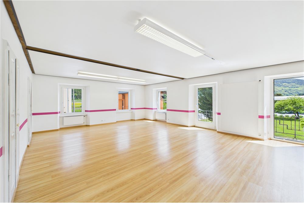 Comercial - Edificio - Quinto, Tessin - CH - 28 - 119001001-2893