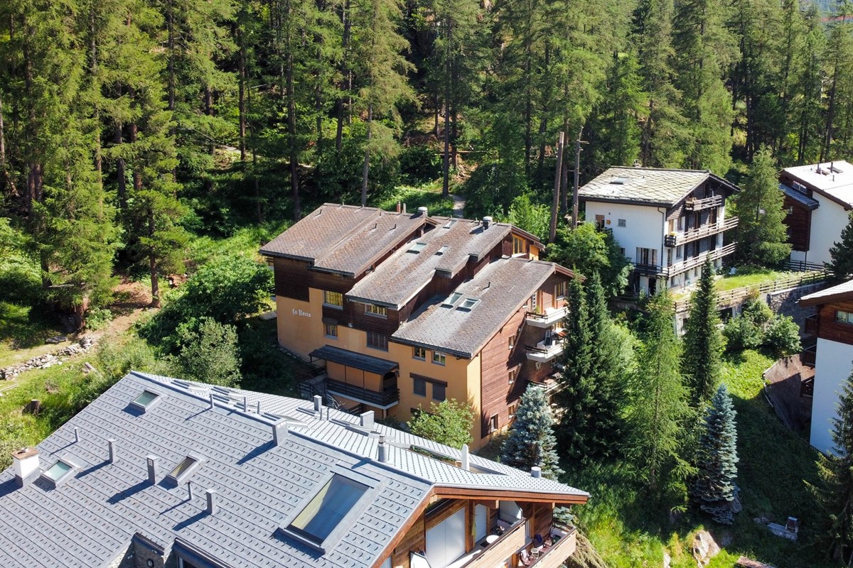 Wohnung - Kauf - Zermatt, Wallis - dji_fly_20260703_163802_746_1783089610602_photo_optimized.jpg - 117400010-1