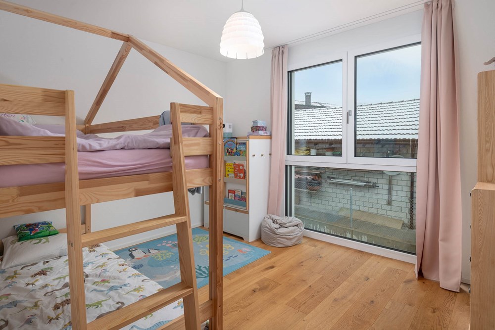 Doppelhaushälfte - Kauf - Wohlen AG, Aargau - 017 - Fischerhüsliweg 14B, 5610 Wohlen (Daniel Blake Fotografie).jpg - Kinderzimmer - 111241001-33