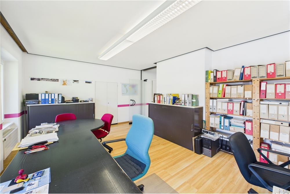 Comercial - Edificio - Quinto, Tessin - CH - 31 - 119001001-2893