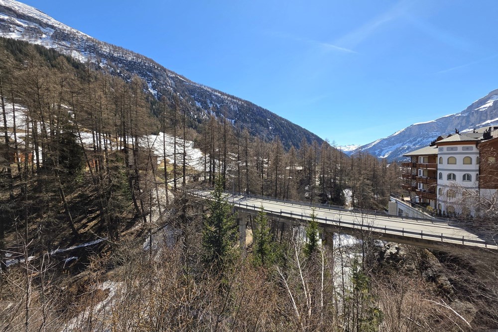 Wohnung - Kauf - Leukerbad, Wallis - 3.5 Zi-Wohnung_Schneehorn in Leukerbad_Aussicht.jpg - 119101007-733