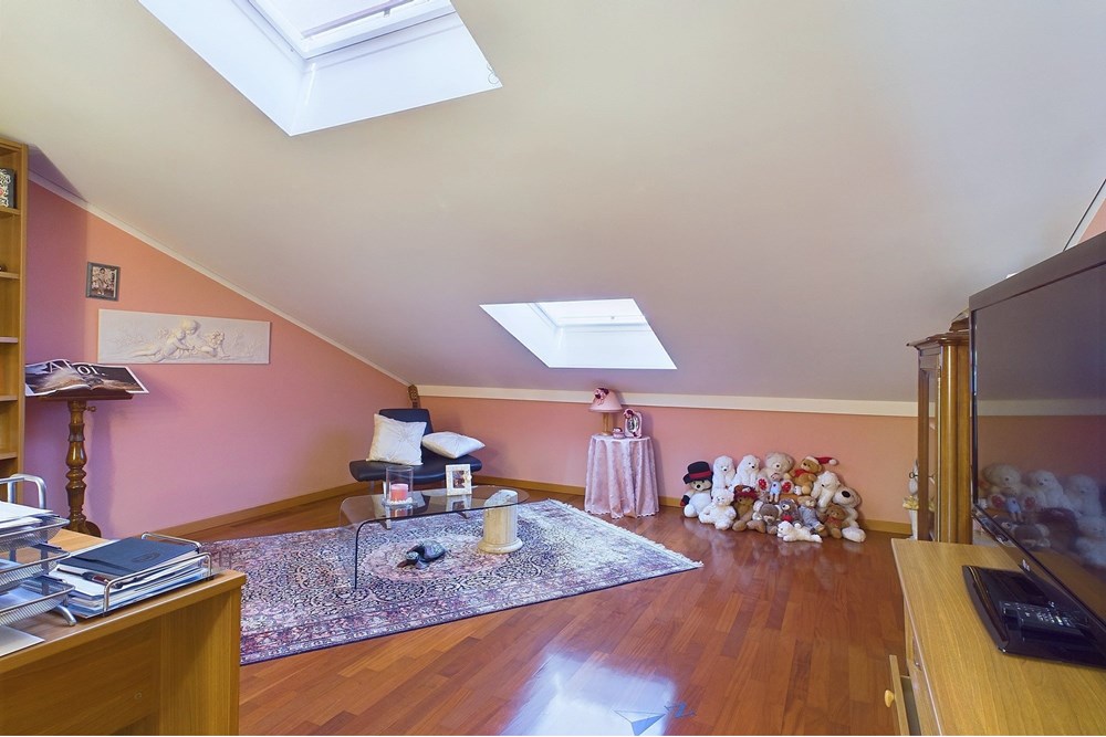 Wohnung - Haus - Lugano, Tessin - CH - CAM02262G0-PR0309-STILL002.jpg - 119001050-301