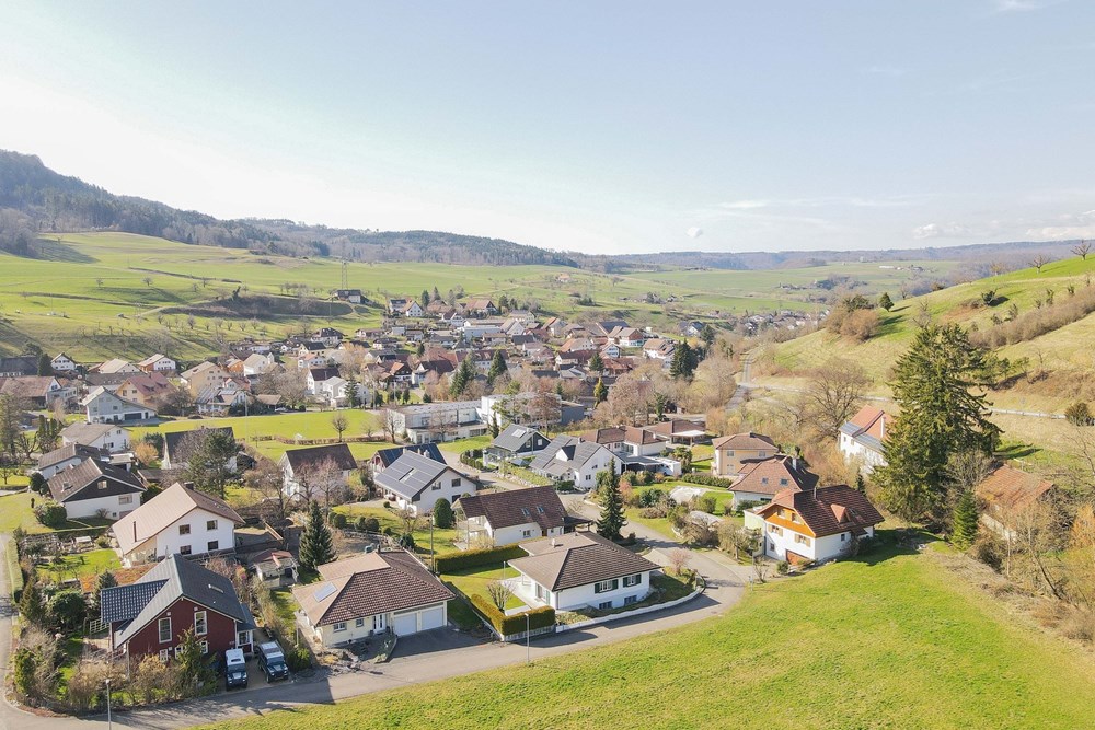 Einfamilienhaus - Kauf - Oberhof, Aargau - oberhof-trottenweg-drohne (4 von 9).jpg - 110091017-249