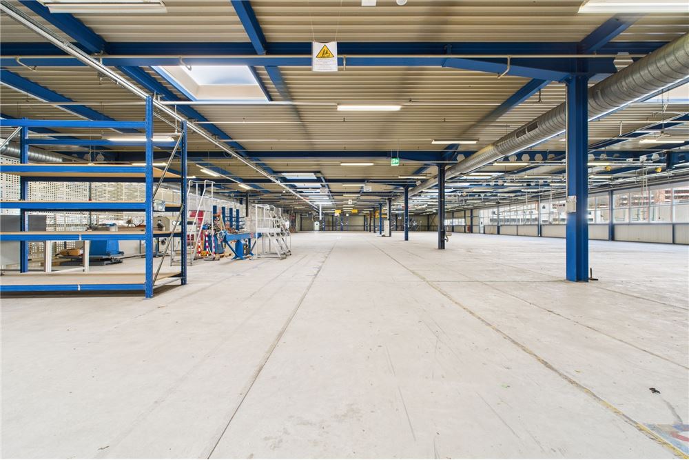 บ้านที่กั้นเป็นสองส่วน - อุตสาหกรรม - Biasca, Tessin - CH - 1 - 119001001-2933